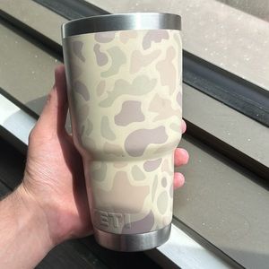 Rare Yeti Camo 30 OZ